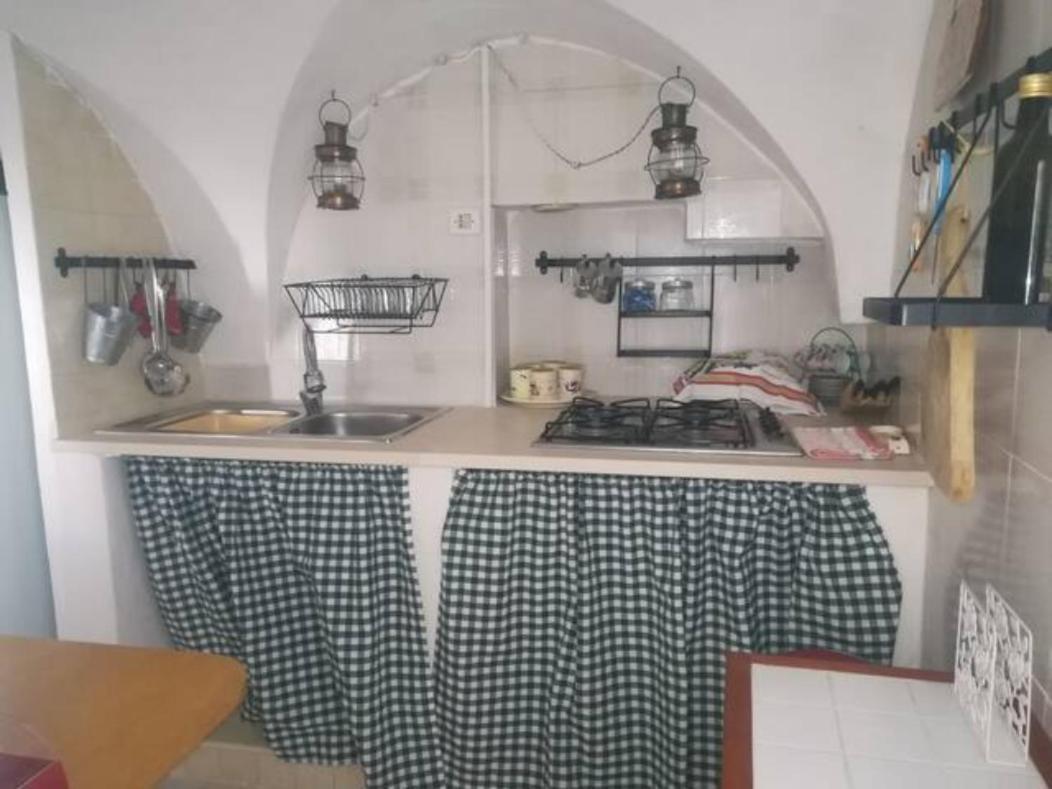 Vico Anglani Guest House 奥斯图尼 外观 照片