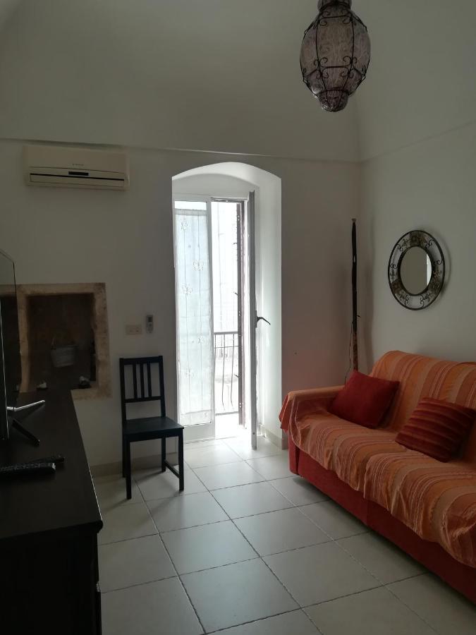 Vico Anglani Guest House 奥斯图尼 外观 照片