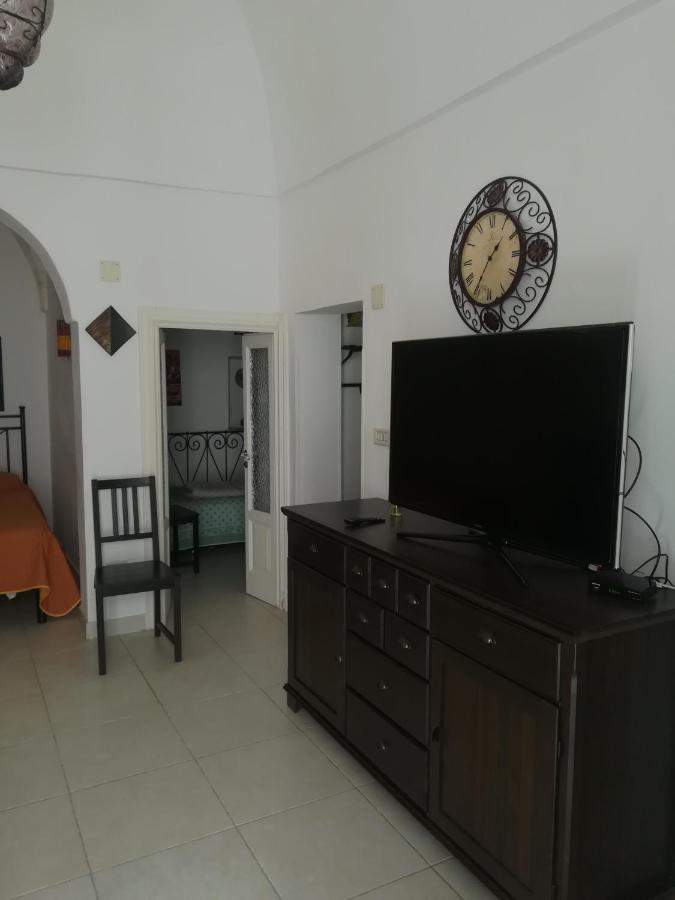 Vico Anglani Guest House 奥斯图尼 外观 照片